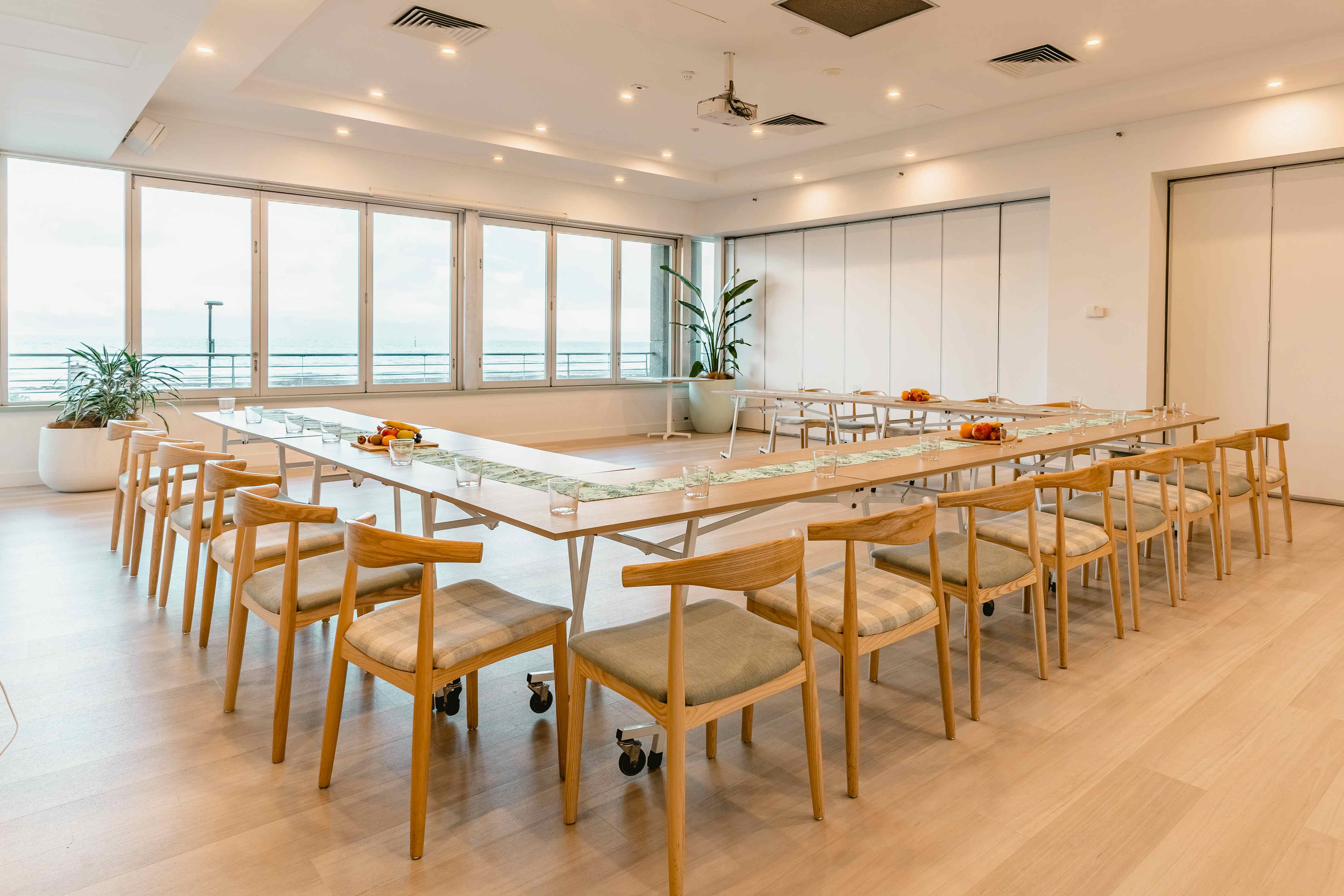 Pier Hotel (events by coast)